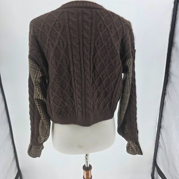 Gabby Isabella Brown Cable Knit Plaid Sleeve Button Front Cropped Cardigan Sweat - Picture 7 of 12